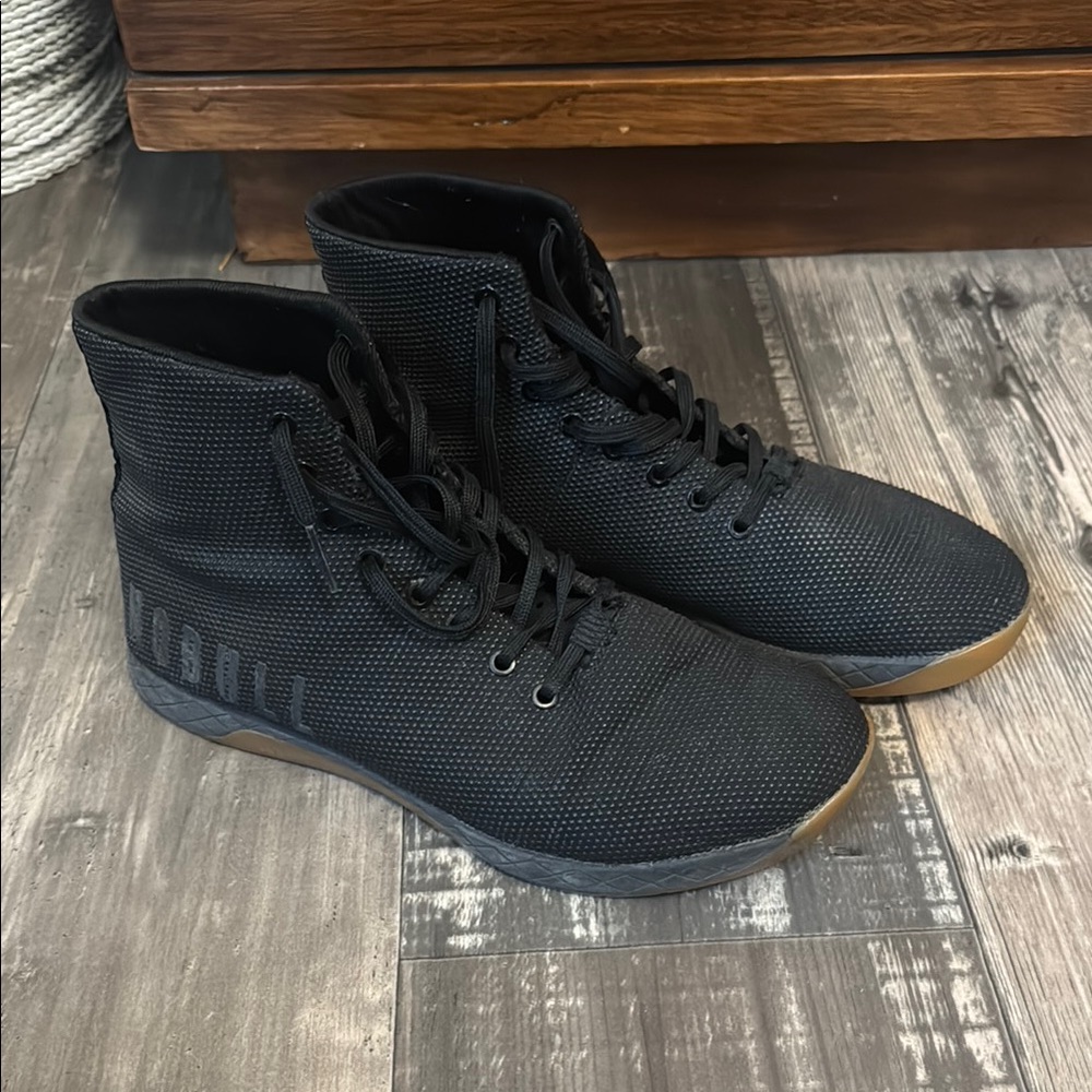 NOBULL Black Athletic Shoes with Minimalist Design